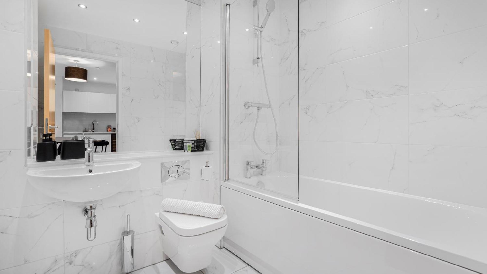 Axium Escape- 2 Bed Apartment, Birmingham City Centre Exterior photo